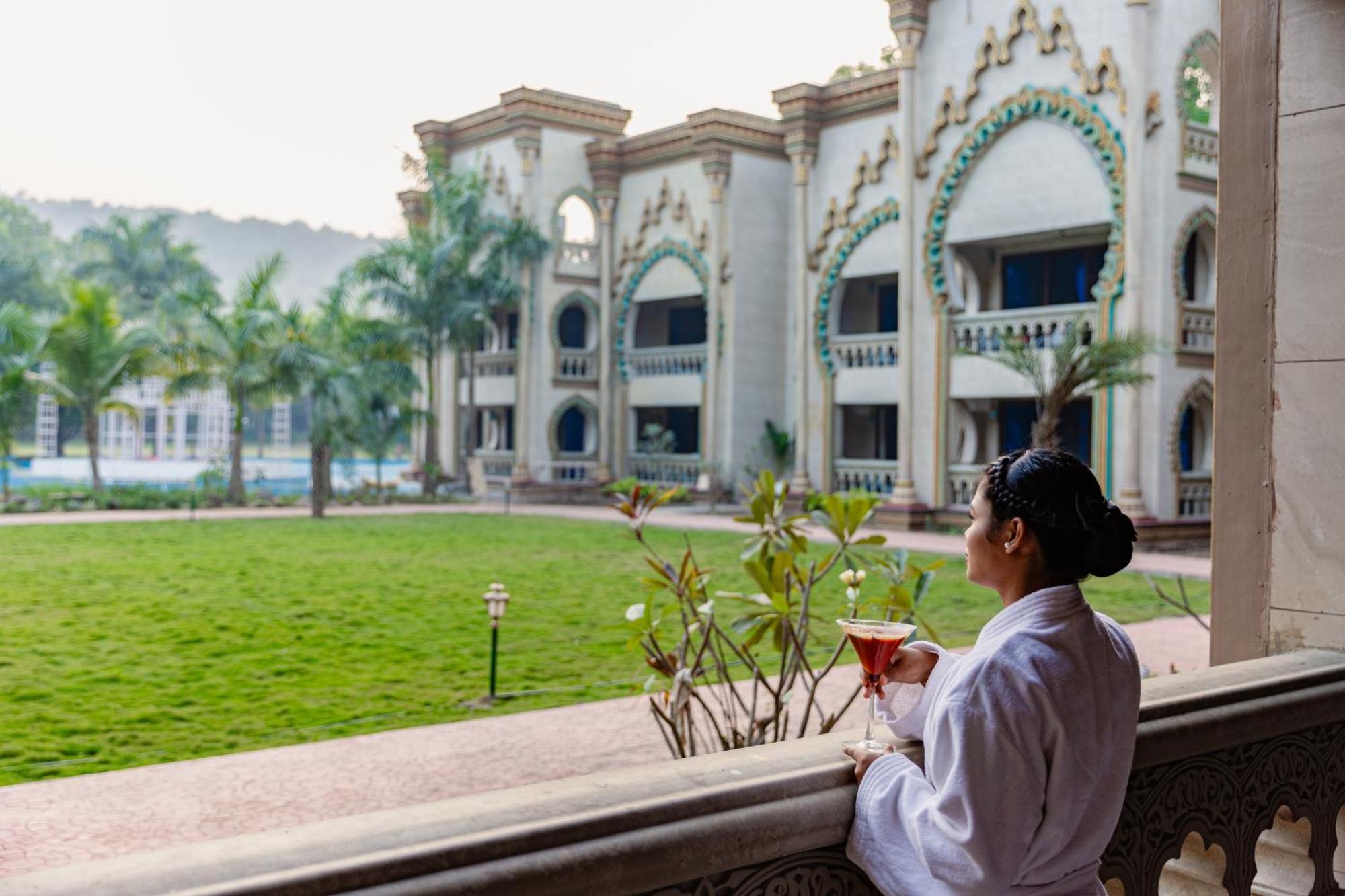 Shilp Wellness Resort And Spa Panvel Ngoại thất bức ảnh